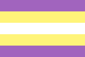 Bandeira formada por cinco faixas horizontais do mesmo tamanho, nas cores roxa, amarela, branca, amarela e roxa.