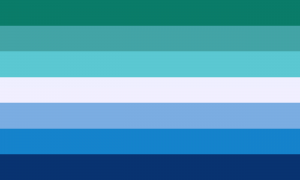 Um retângulo composto por 7 faixas horizontais do mesmo tamanho, nas cores turquesa escura, turquesa, turquesa clara, branca, azul clara, azul e azul escura.