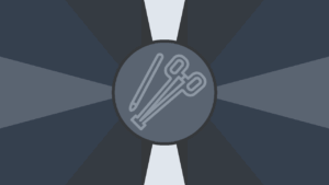 Retângulo composto por nove raios saindo de um círculo central, o qual contém um dermal holder e uma pinça mosquito. em contornos cinza claros sobre um círculo conza com contorno cinza escuro. Em ordem horária partindo do raio do canto superior esquerdo, os raios são azul acinzentado escuro, cinza escuro, cinza claro, cinza escuro, azul acinzentado escuro, cinza, azul acinzentado escuro, cinza escuro, cinza claro, cinza escuro, azul acinzentado escuro e cinza.